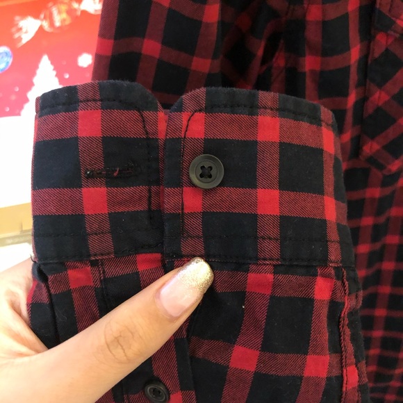 A cute red shirt| 95%new - Picture 4 of 4